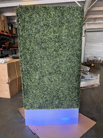 Boxwood Hedge Wall - 8 ft tall x 4 ft wide - LED Light Base Boxwood Hedge Wall - 8 ft tall x 4 ft wide - LED Light Base